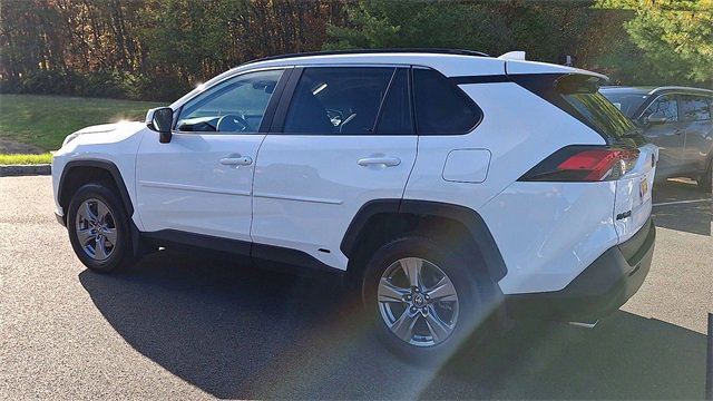 Used 2024 Toyota RAV4 XLE w/ Convenience Package image 6