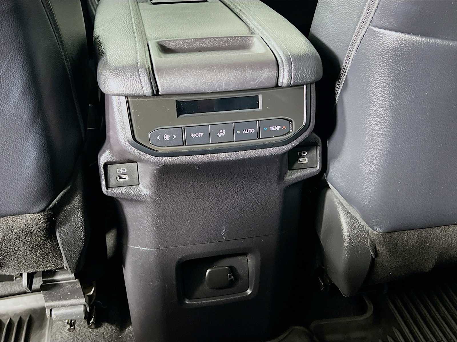 Used 2024 Toyota Grand Highlander XLE image 24