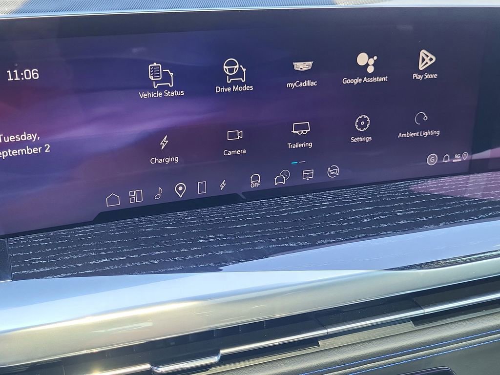 New 2026 Cadillac Escalade IQ Sport 1 w/ LPO, Floor Liner Package AWD/4WD image 17