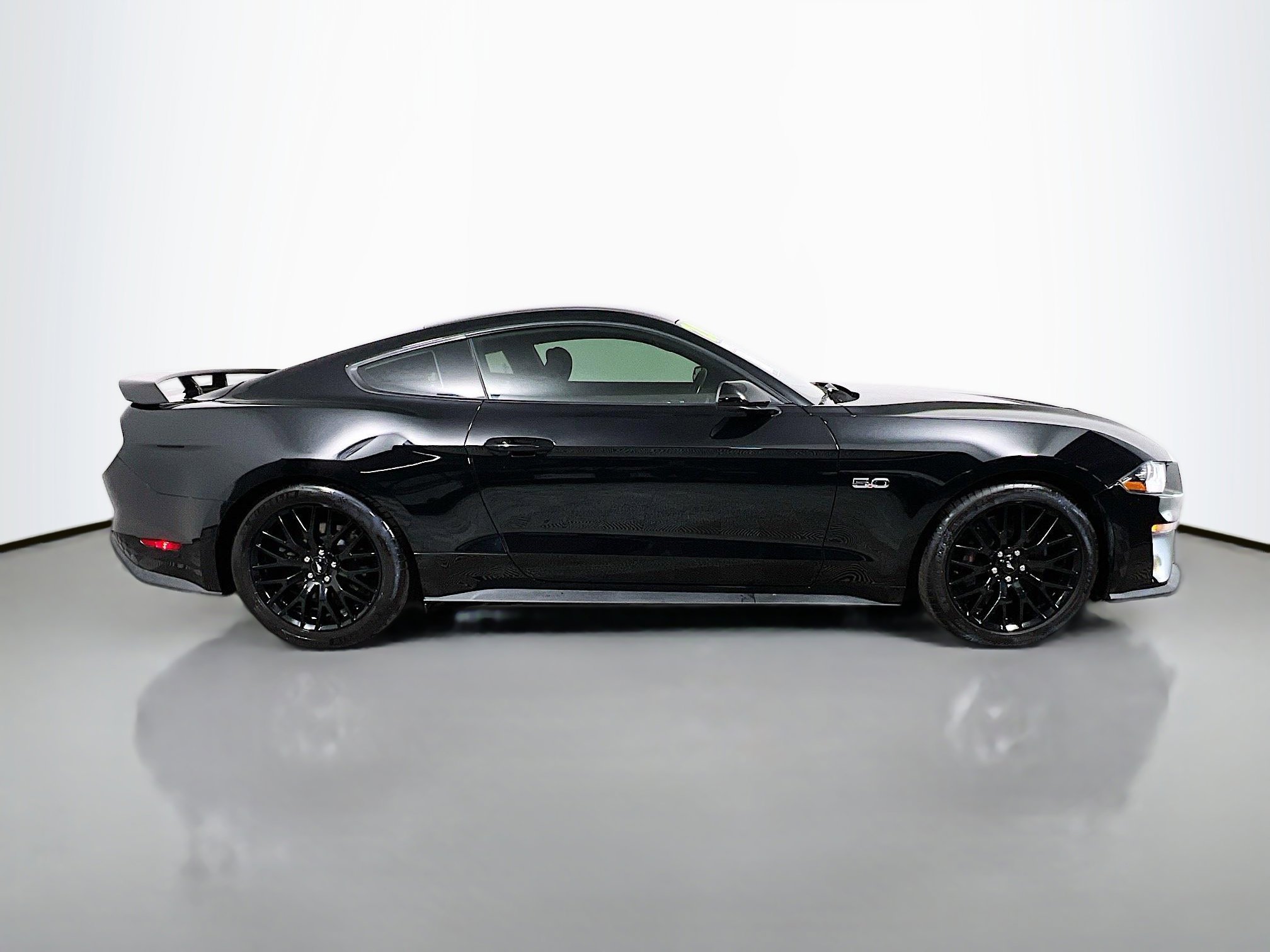 Used 2020 Ford Mustang GT w/ GT Performance Package image 3