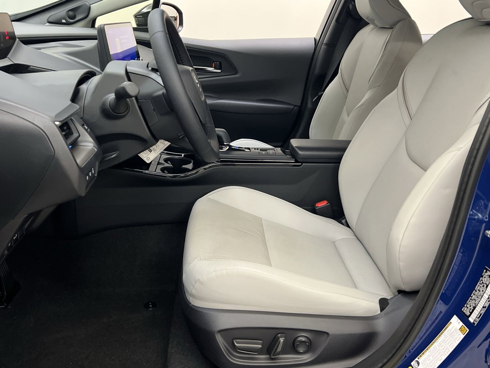 New 2026 Toyota Prius Limited image 7