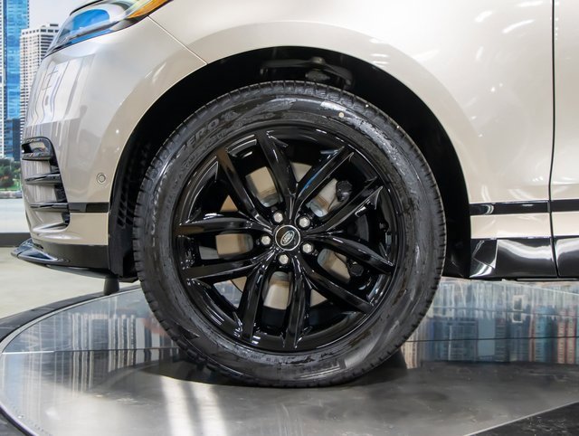 New 2026 Land Rover Range Rover Velar Dynamic SE image 6