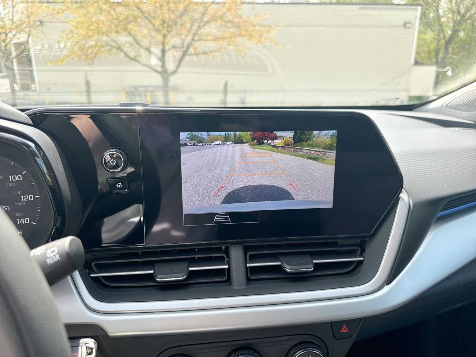 New 2026 Chevrolet Trax LS w/ LS Convenience Package FWD image 17