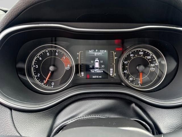 Used 2022 Jeep Cherokee Latitude w/ Sun & Sound Group AWD/4WD image 6