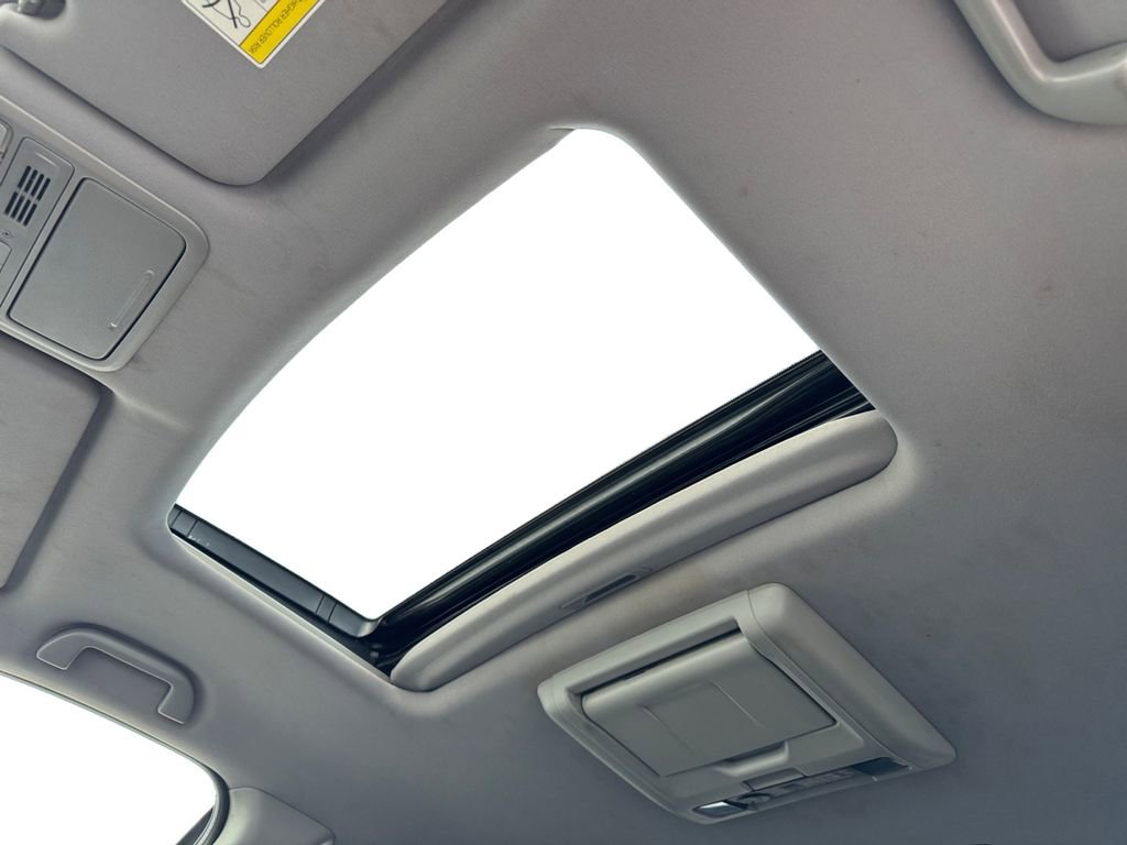 Used 2018 Honda Pilot Touring image 31