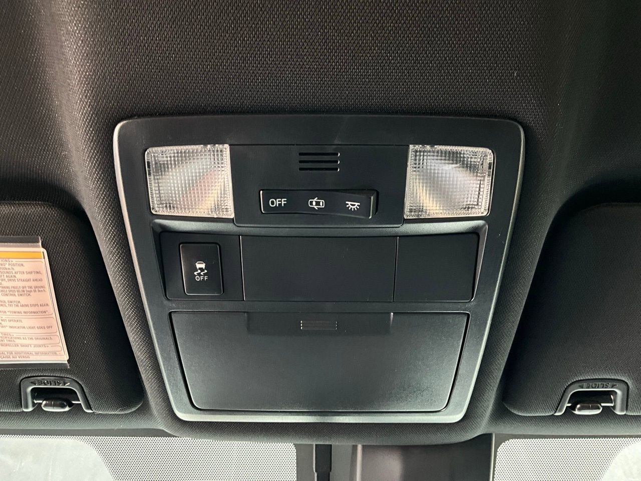 Used 2019 Toyota Tacoma TRD Sport w/ Technology Package image 16