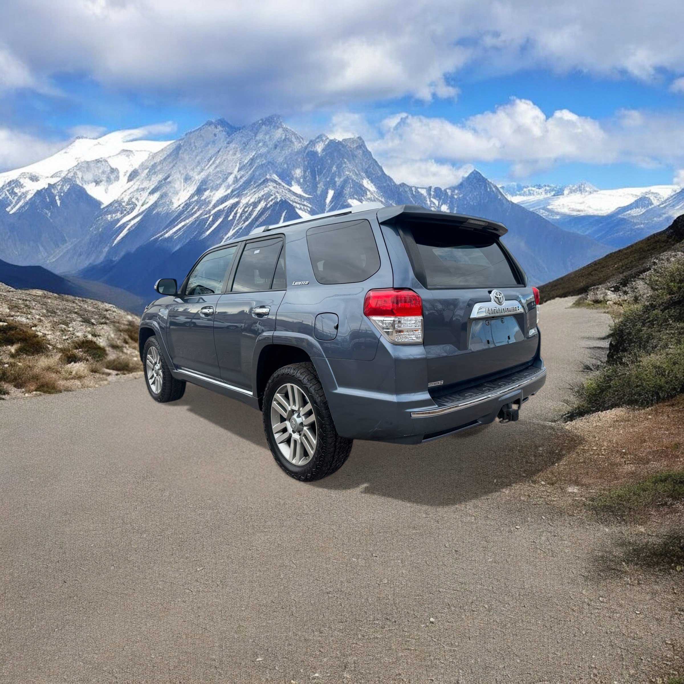 Used 2011 Toyota 4Runner Limited image 3