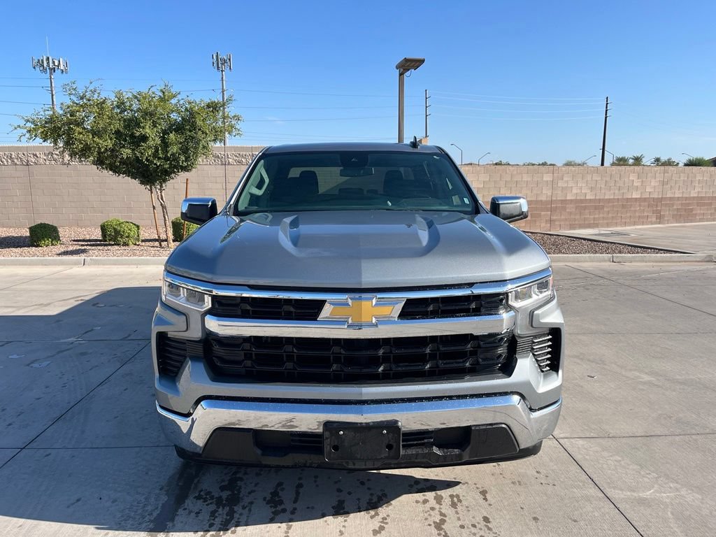 Used 2025 Chevrolet Silverado 1500 LT RWD image 3