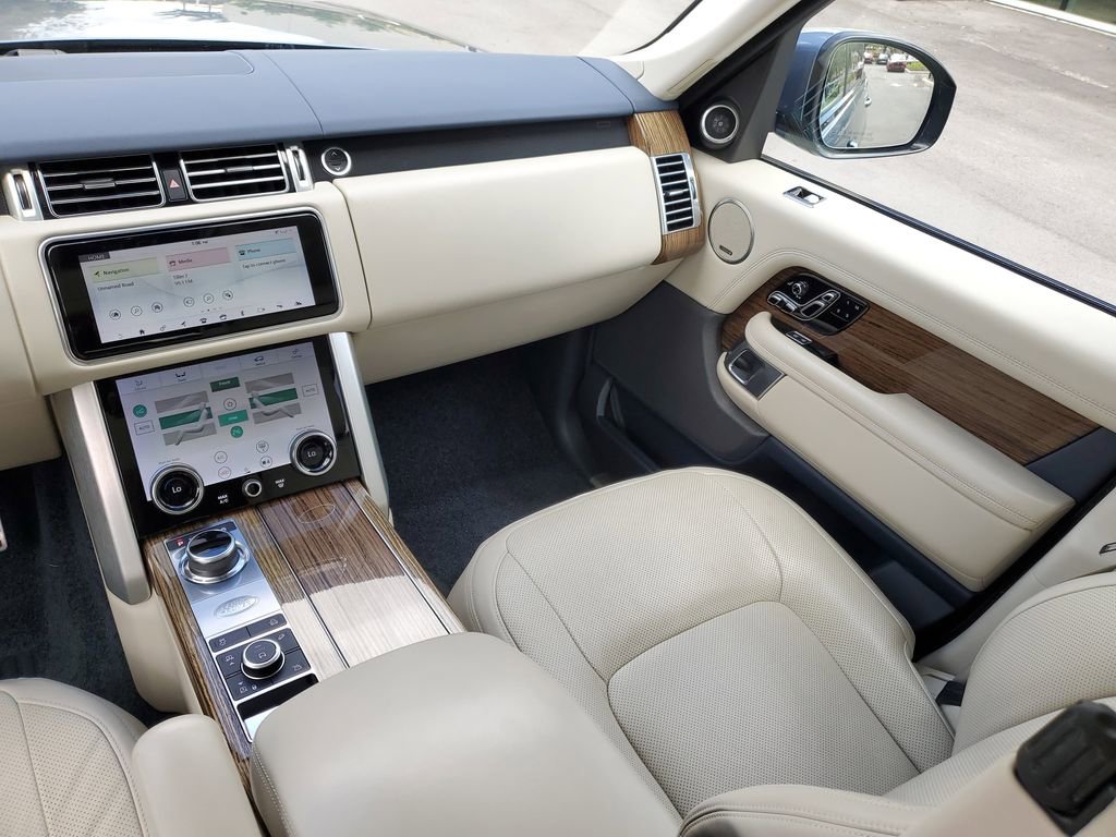Used 2021 Land Rover Range Rover Westminster Edition image 17