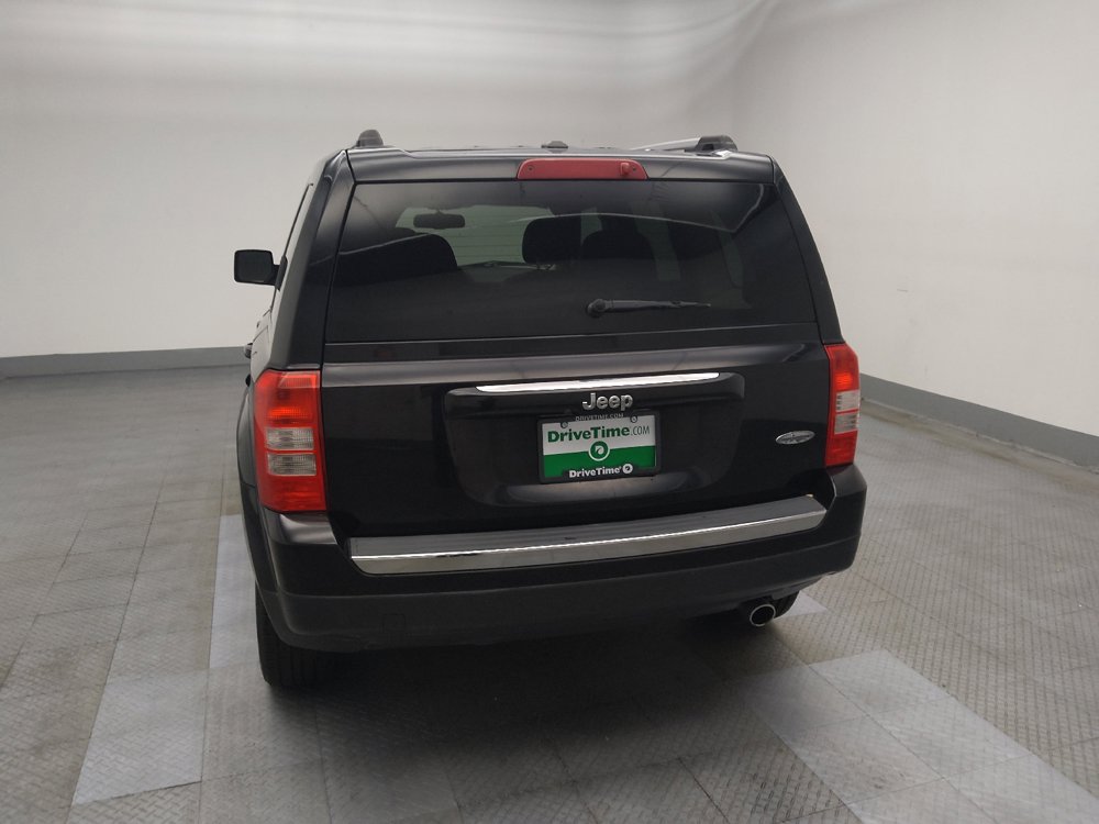 Used 2017 Jeep Patriot High Altitude FWD image 6