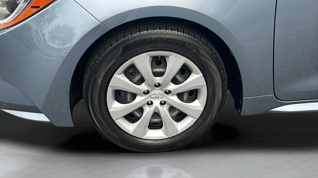 Used 2022 Toyota Corolla LE FWD image 24