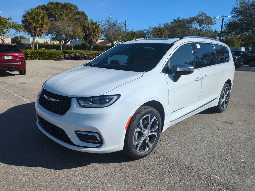 New 2026 Chrysler Pacifica Pinnacle AWD/4WD image 9