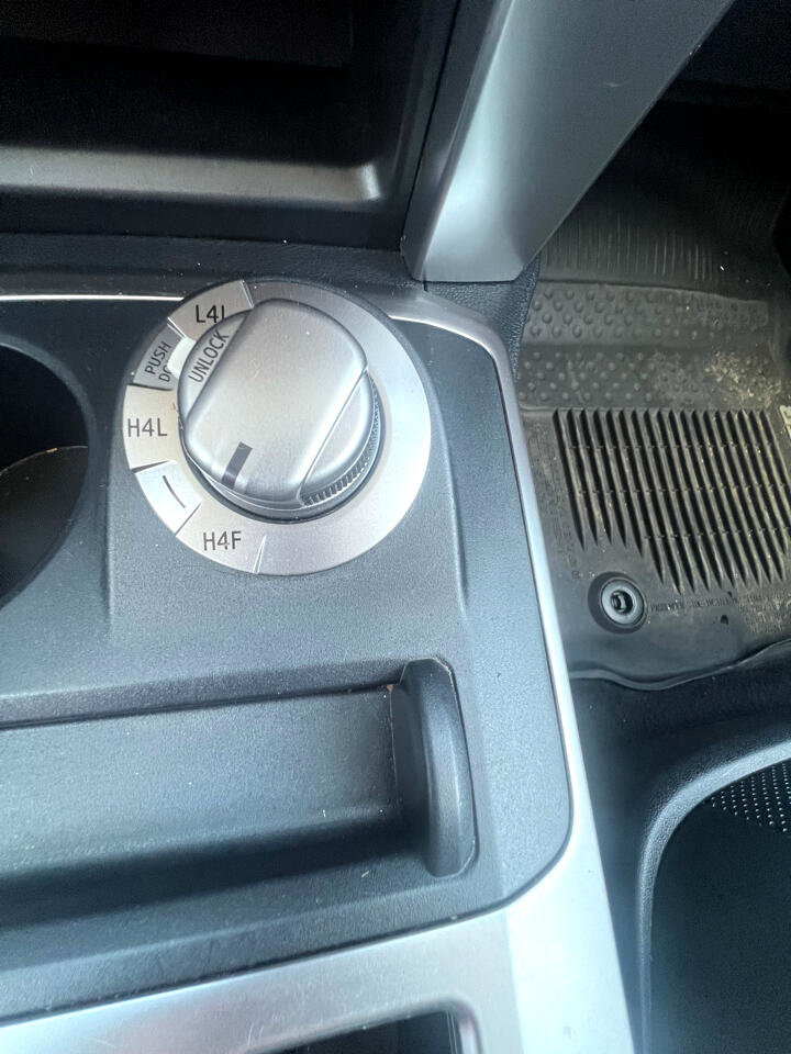 Used 2018 Toyota 4Runner SR5 image 16