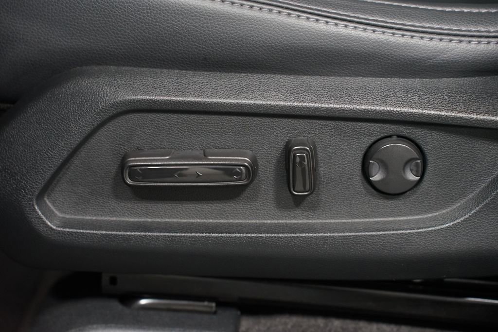 Used 2024 Honda Pilot EX-L image 32