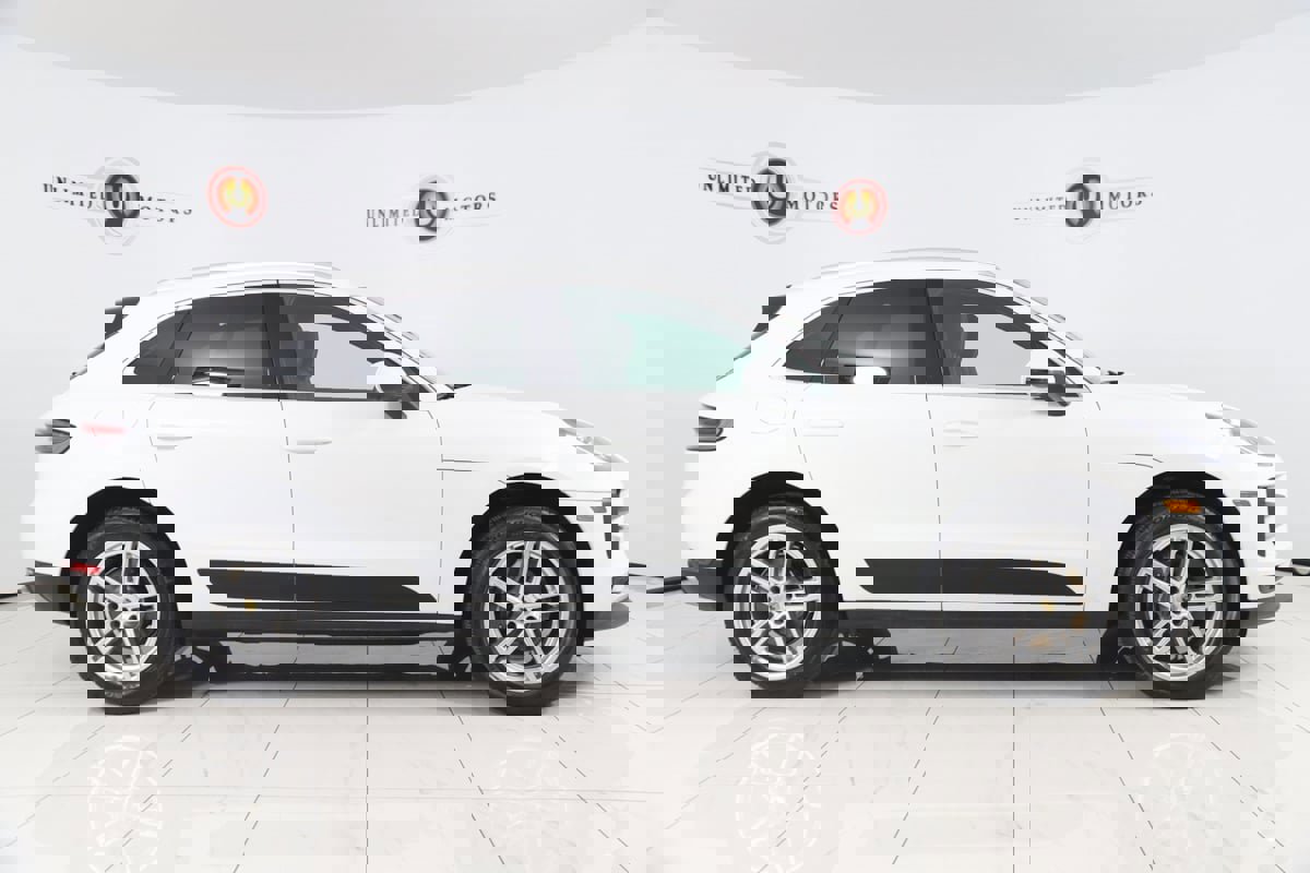 Used 2021 Porsche Macan image 2