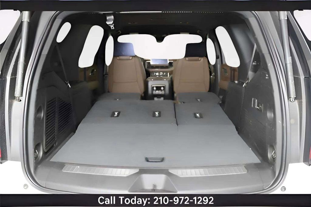 Used 2024 Chevrolet Tahoe High Country w/ Advanced Technology Package image 43