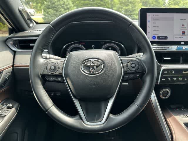 Used 2023 Toyota Venza Limited AWD/4WD image 7