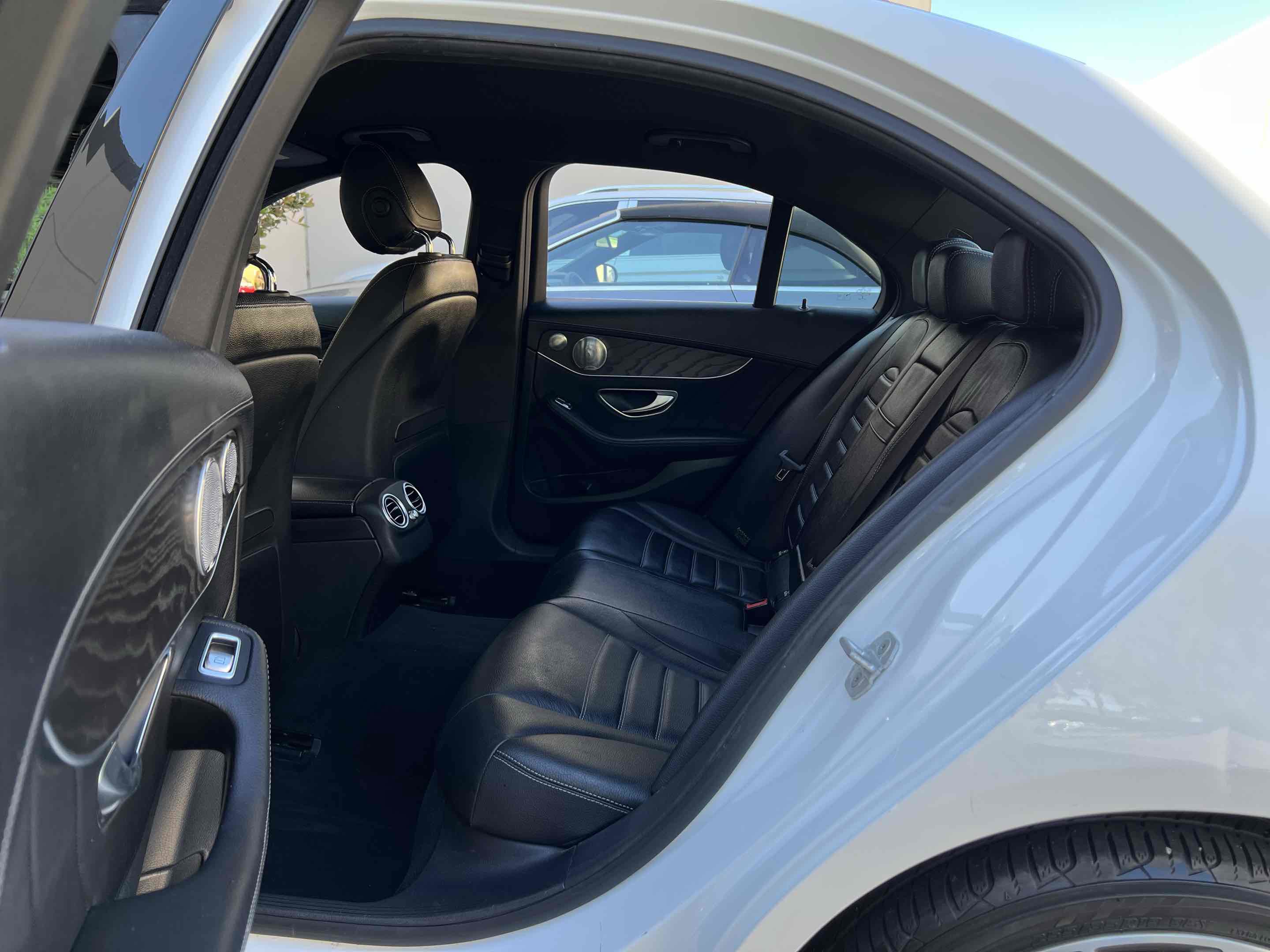 Used 2015 Mercedes-Benz C 300 Sport image 28