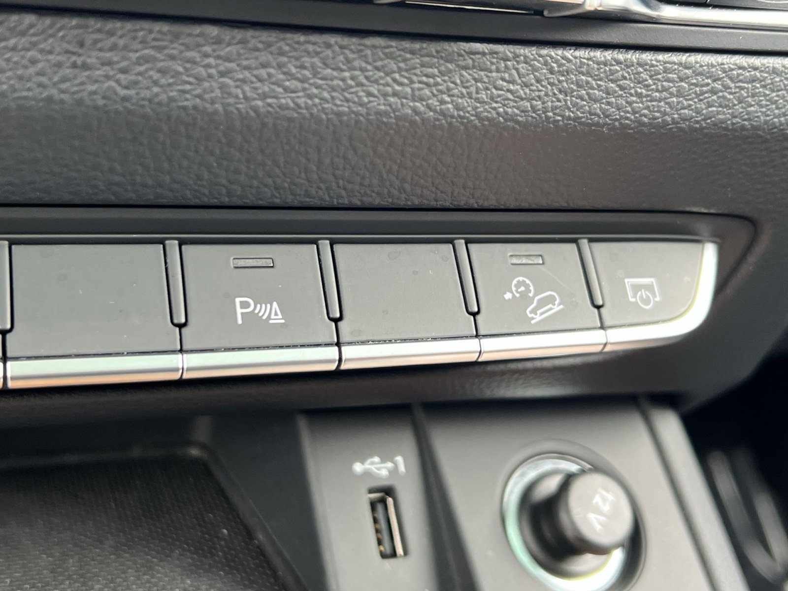 Used 2023 Audi Q5 2.0T Premium w/ Convenience Package image 35