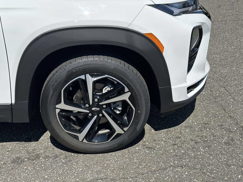 Used 2023 Chevrolet TrailBlazer RS w/ Convenience Package AWD/4WD image 10