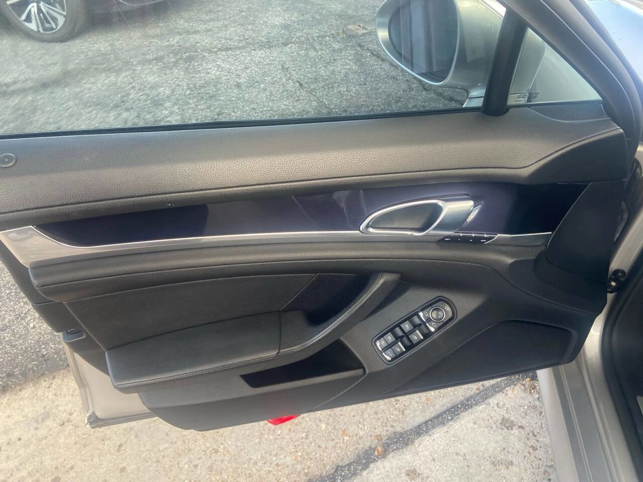 Used 2012 Porsche Panamera 4 image 10