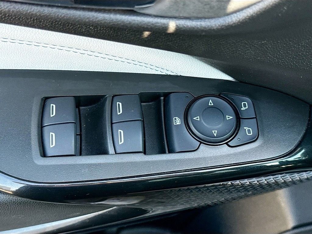 Used 2024 Chevrolet Trax LT image 24