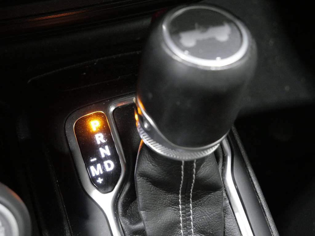 Used 2022 Jeep Wrangler Unlimited Sahara w/ Cold Weather Group AWD/4WD image 23