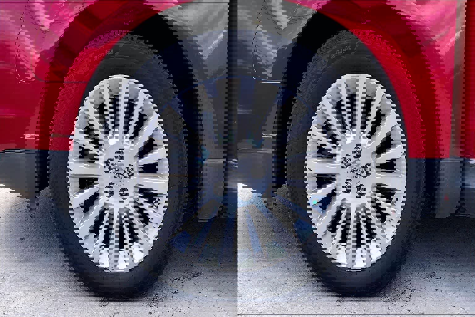 Used 2010 Lincoln MKT 2WD image 9