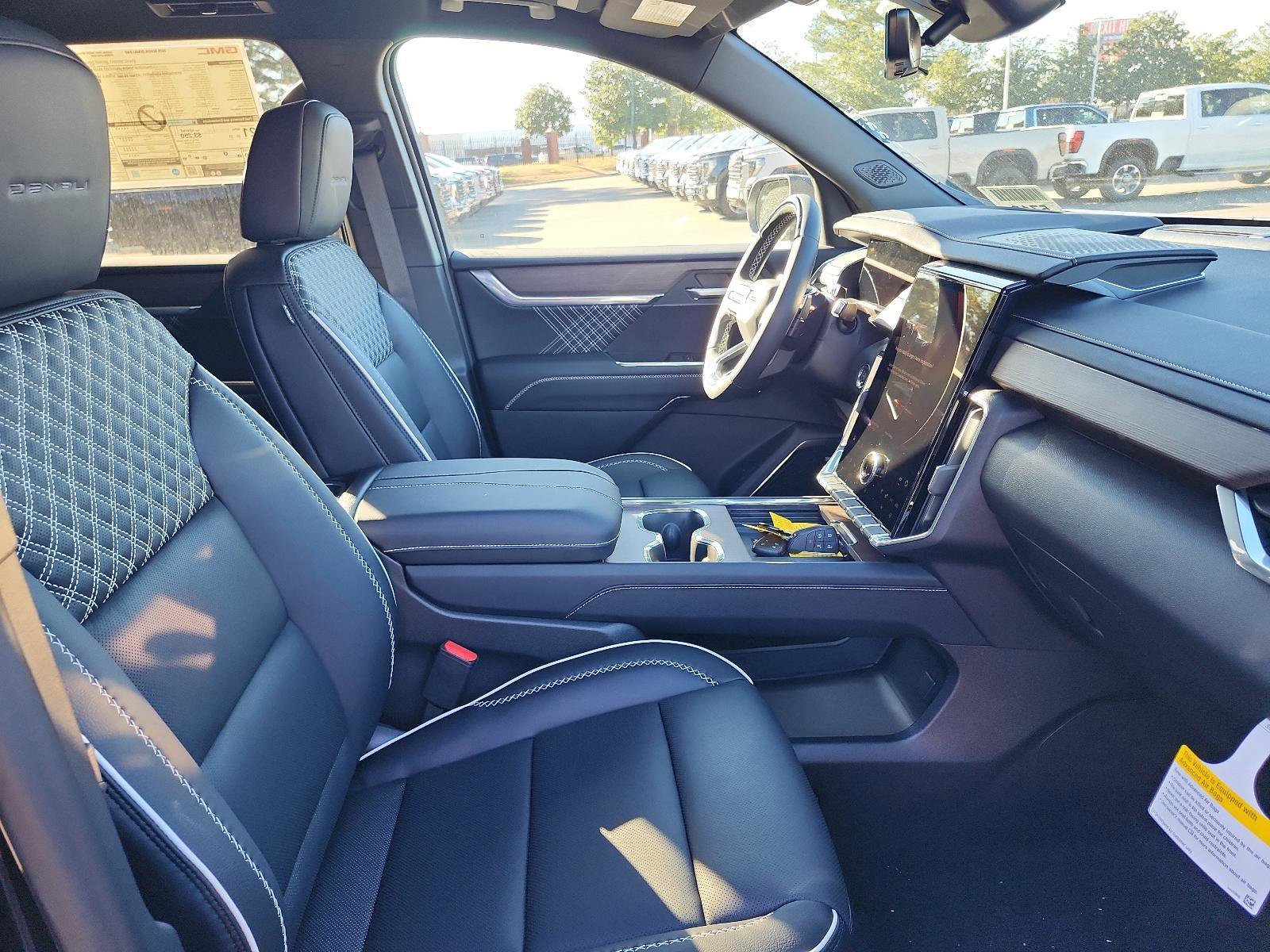 New 2026 GMC Acadia Denali w/ Super Cruise Package image 7