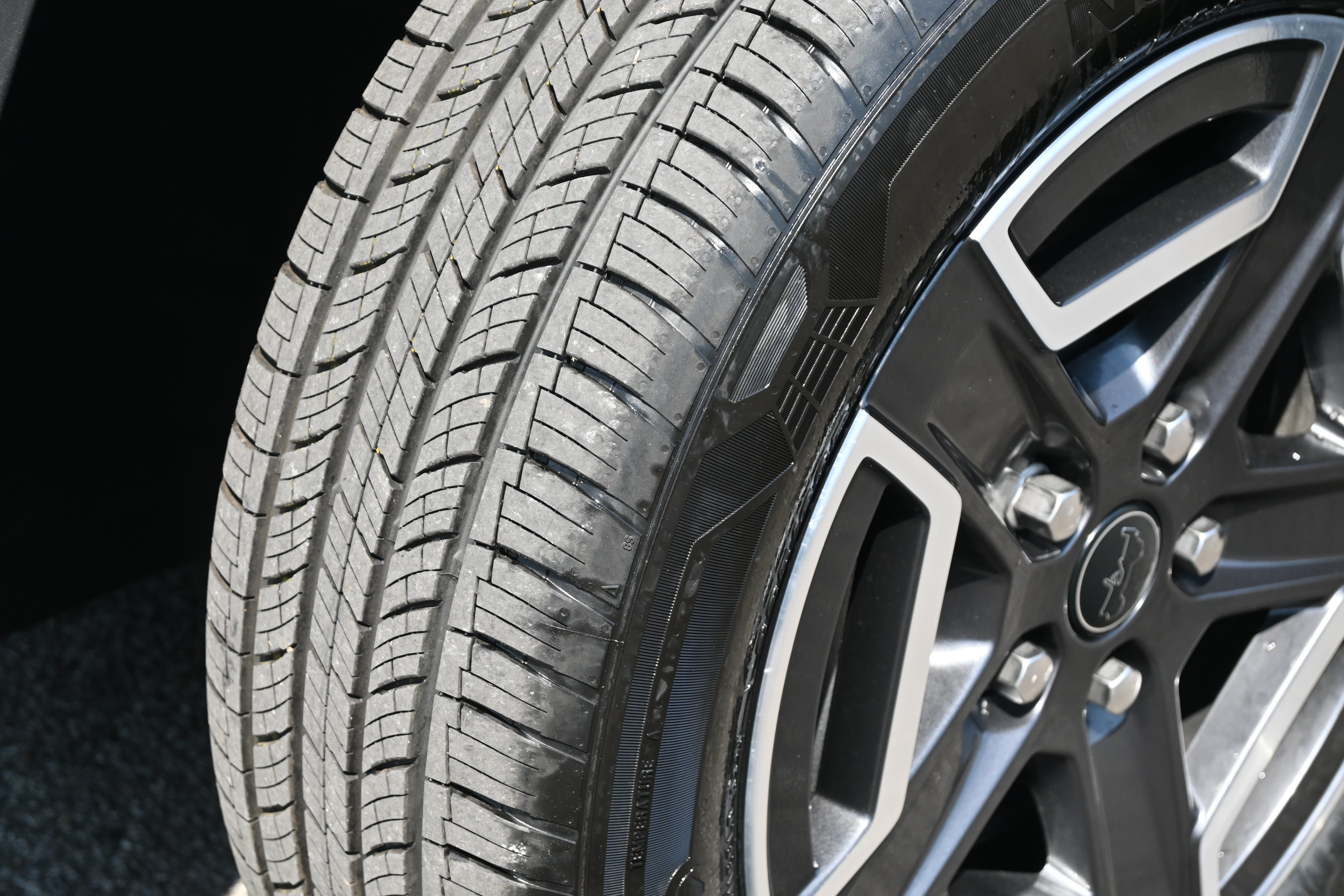 New 2026 Jeep Cherokee Laredo AWD/4WD image 12