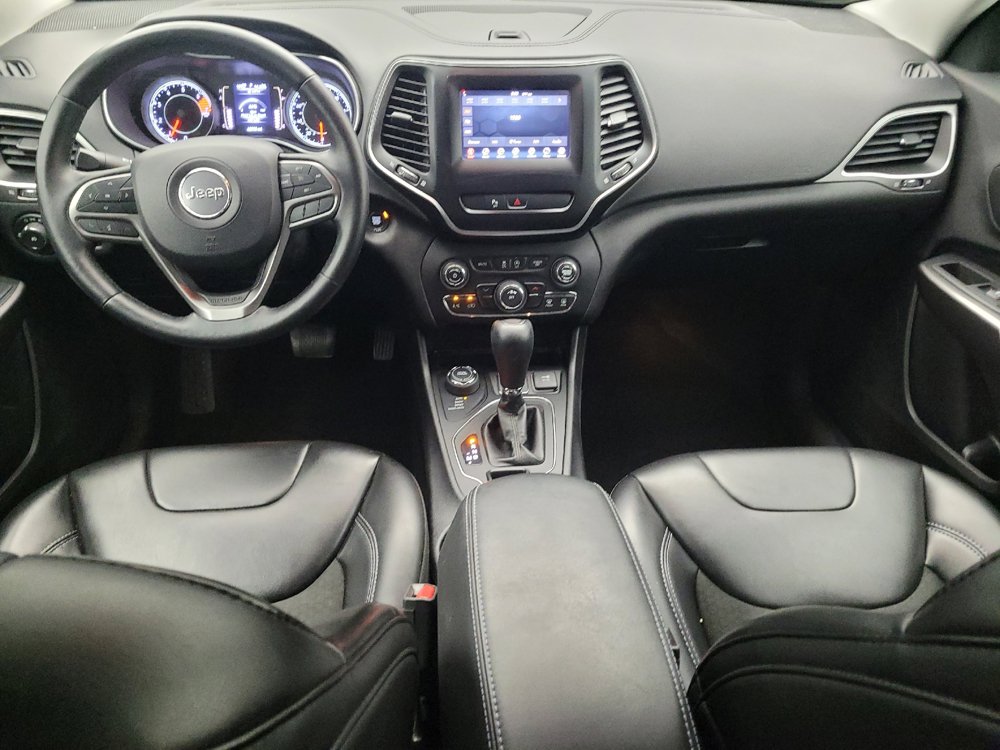 Used 2019 Jeep Cherokee Latitude Plus w/ Cold Weather Group AWD/4WD image 22
