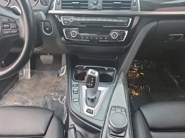 Used 2018 BMW 330e image 11