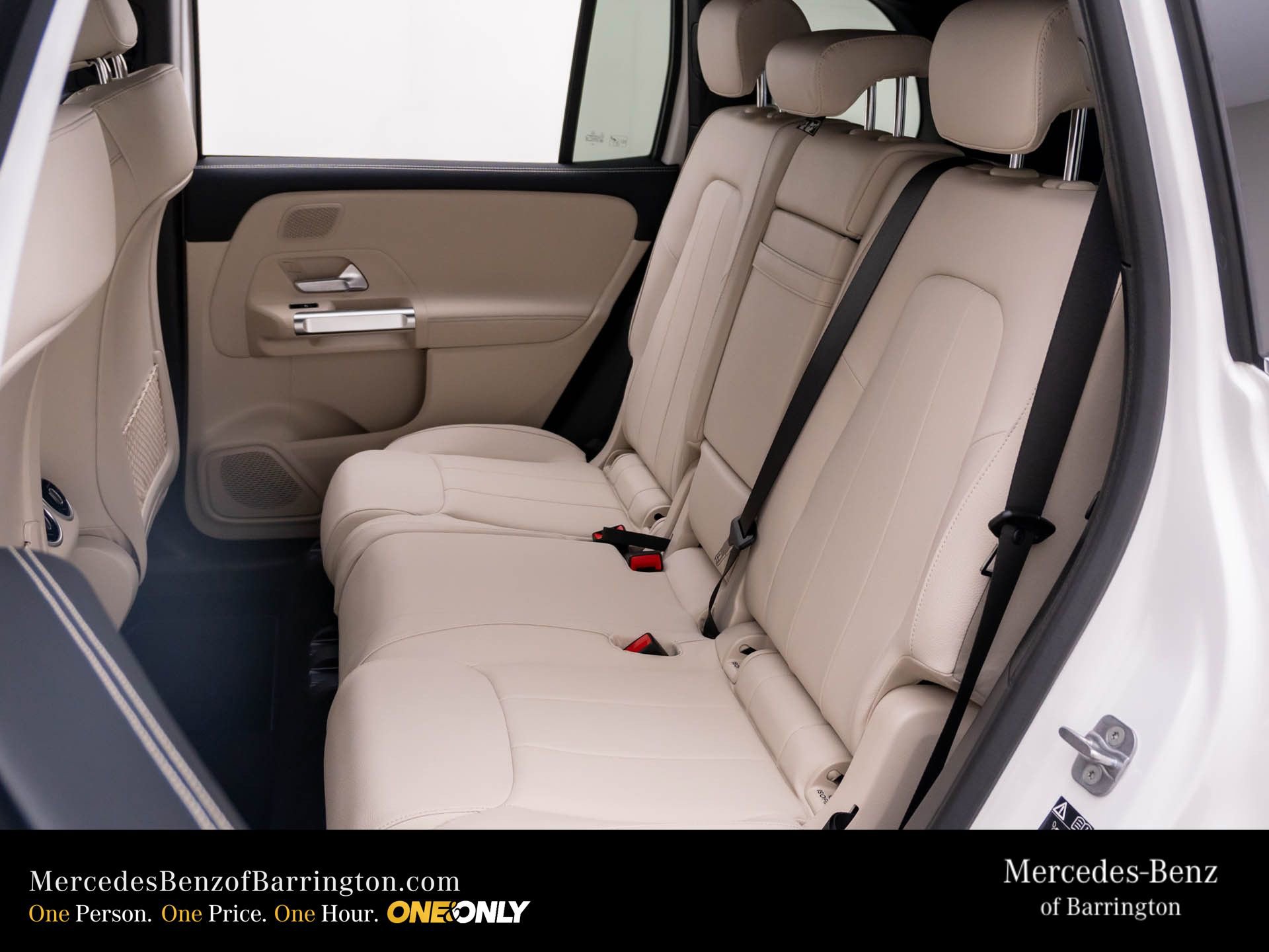 New 2026 Mercedes-Benz GLB 250 4MATIC image 21