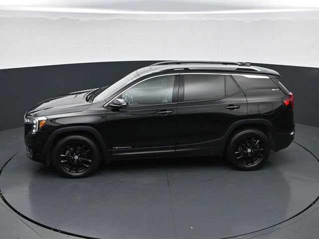 Used 2023 GMC Terrain SLT w/ Infotainment Package II AWD/4WD image 36