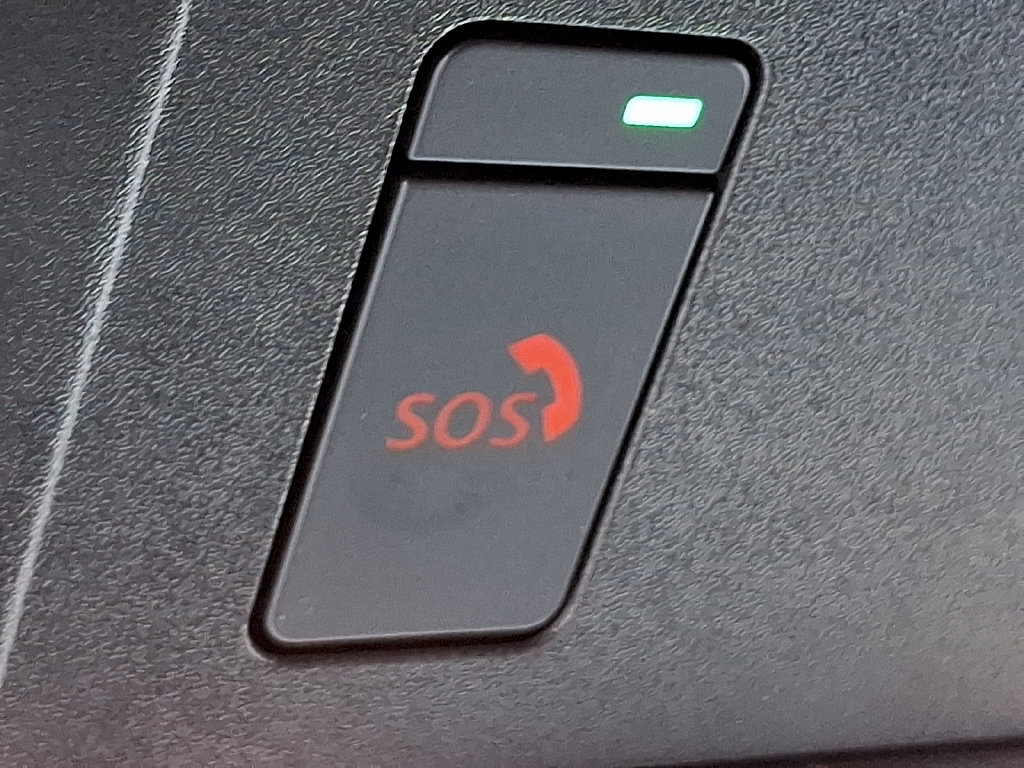 Used 2025 Nissan Pathfinder SV AWD/4WD image 24