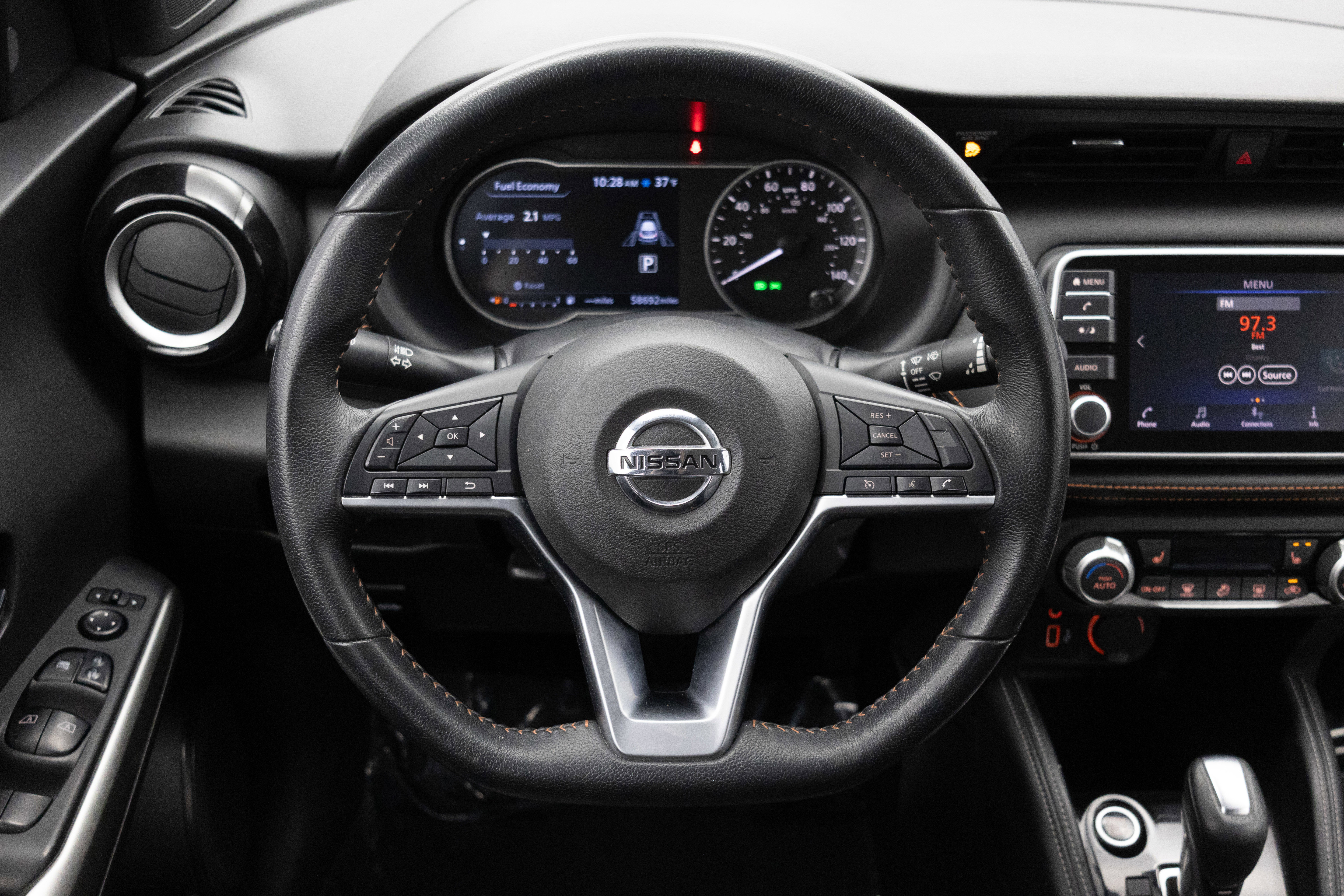 Used 2020 Nissan Kicks SR w/ SR Premium Package image 28