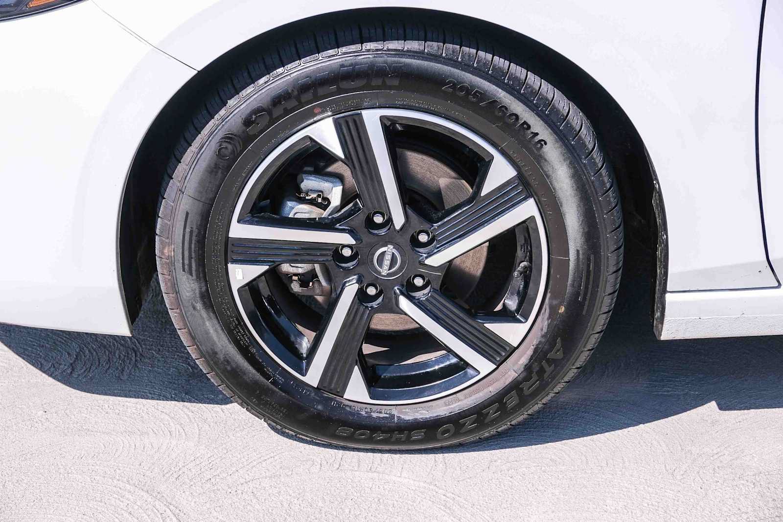 Used 2024 Nissan Sentra SV FWD image 10