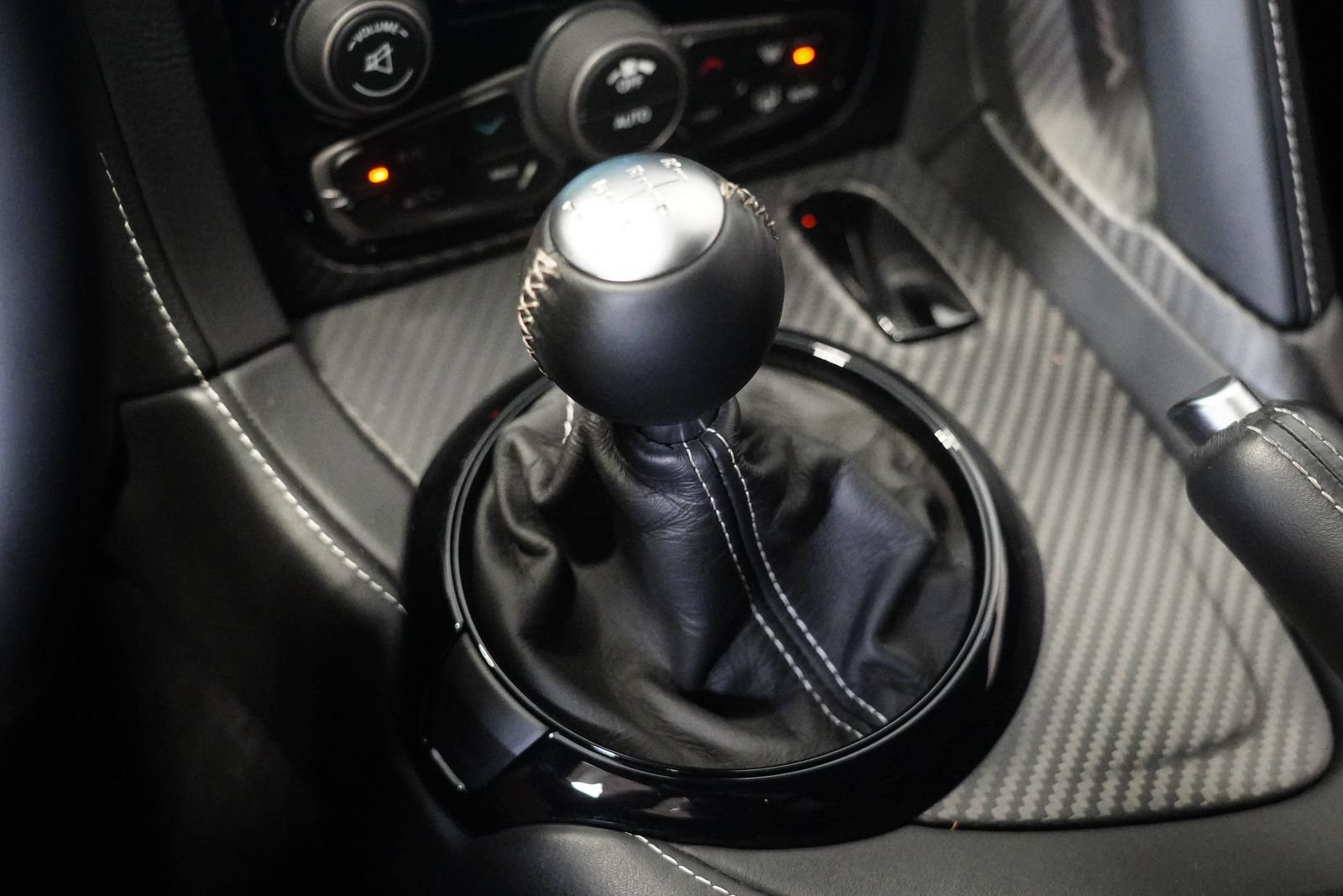 Used 2017 Dodge Viper GTC w/ GTS Interior Package RWD image 26