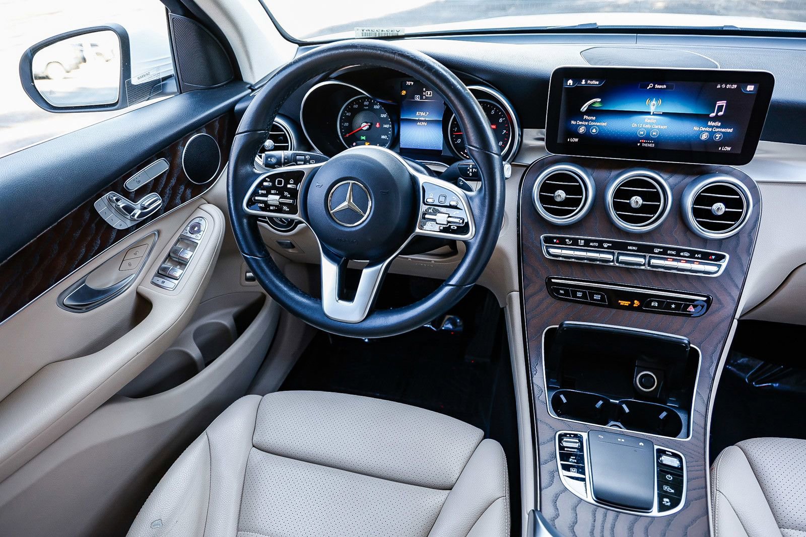 Used 2021 Mercedes-Benz GLC 300 4MATIC image 14