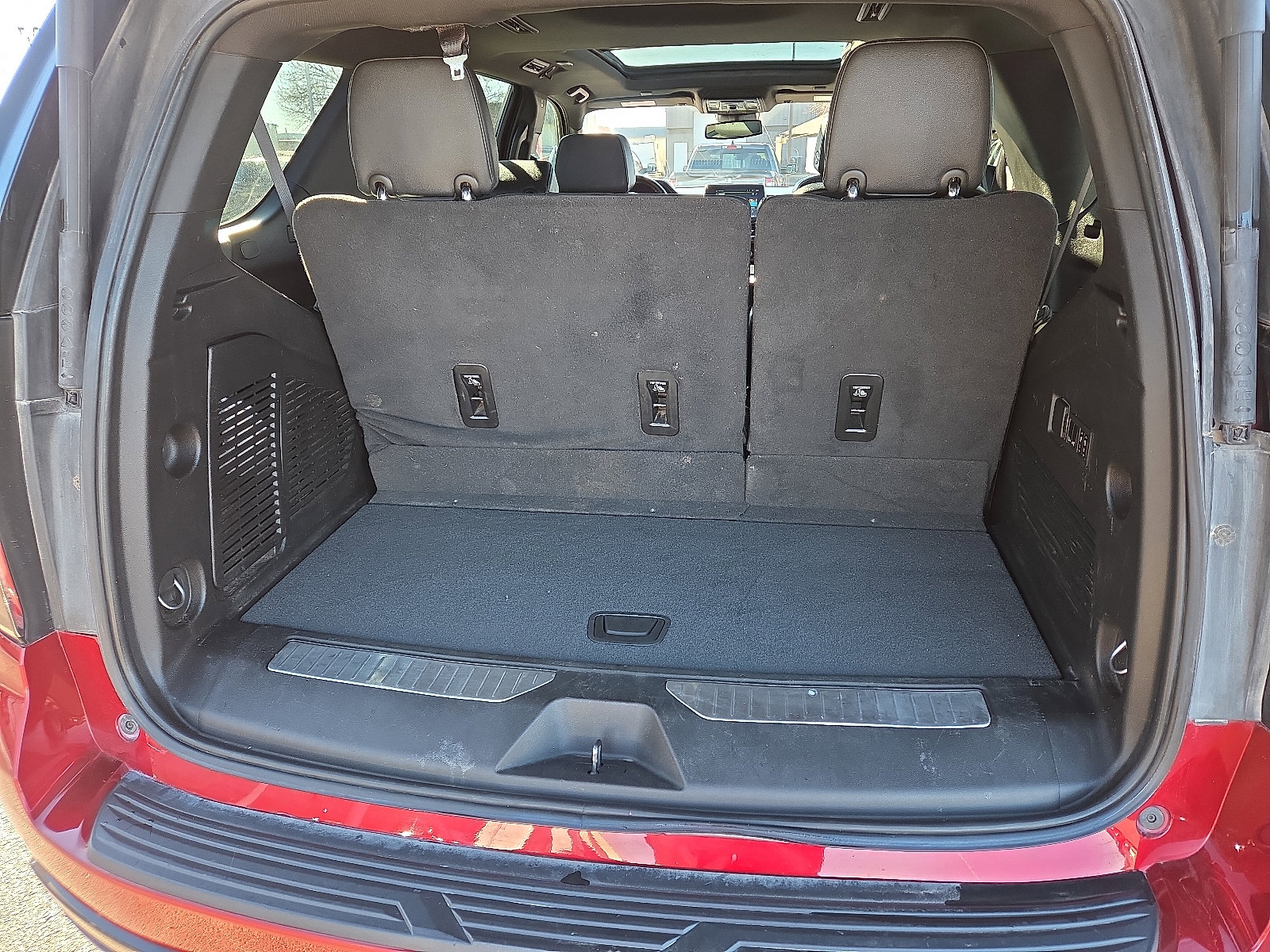 Used 2023 Chevrolet Tahoe Z71 w/ Luxury Package image 8