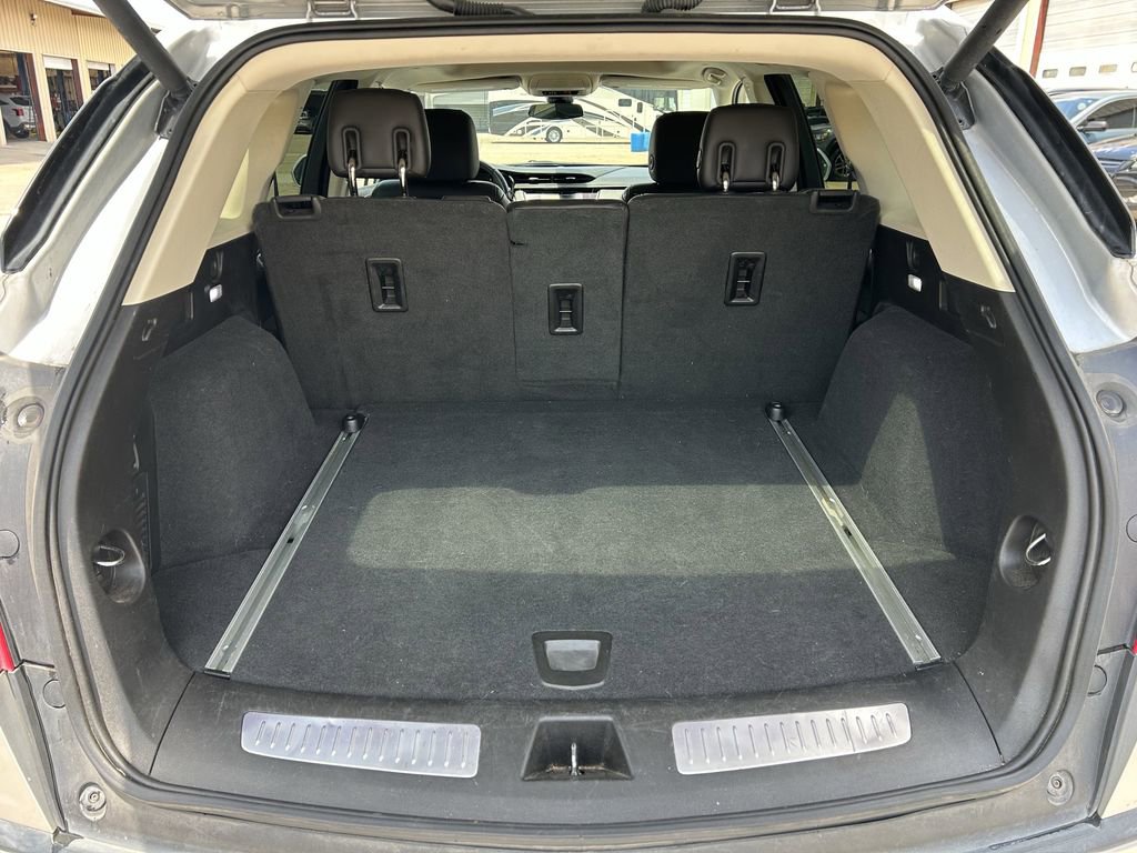Used 2018 Cadillac XT5 Premium Luxury FWD image 28