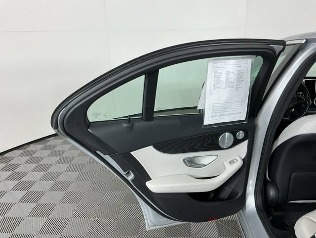 Used 2016 Mercedes-Benz C 300 4MATIC Sedan image 25