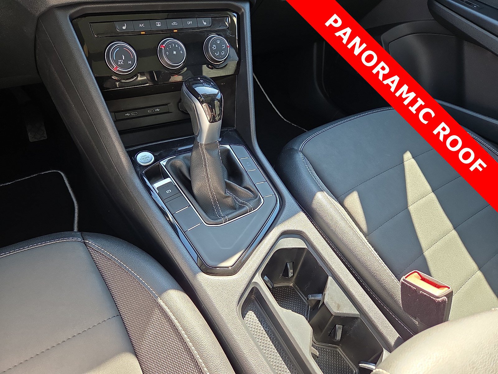 Used 2023 Volkswagen Taos SE w/ Panoramic Sunroof Package FWD image 25