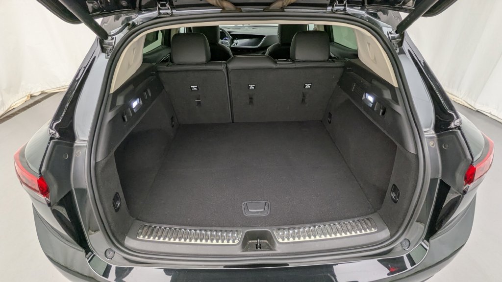 Used 2021 Buick Envision Essence FWD image 31