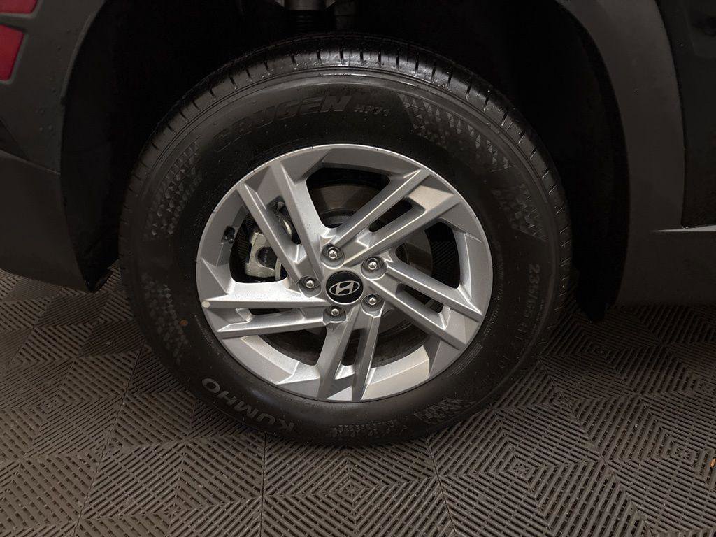 New 2025 Hyundai Tucson SE image 25