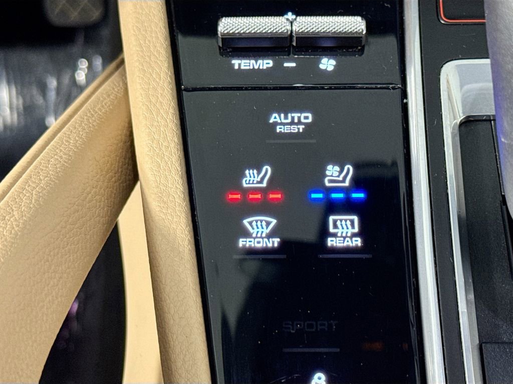 Used 2022 Porsche Cayenne E-Hybrid image 26