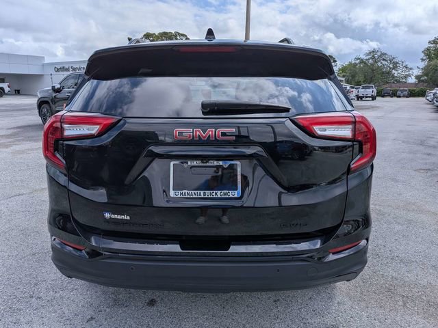 Used 2023 GMC Terrain SLT w/ Tech Package AWD/4WD image 4