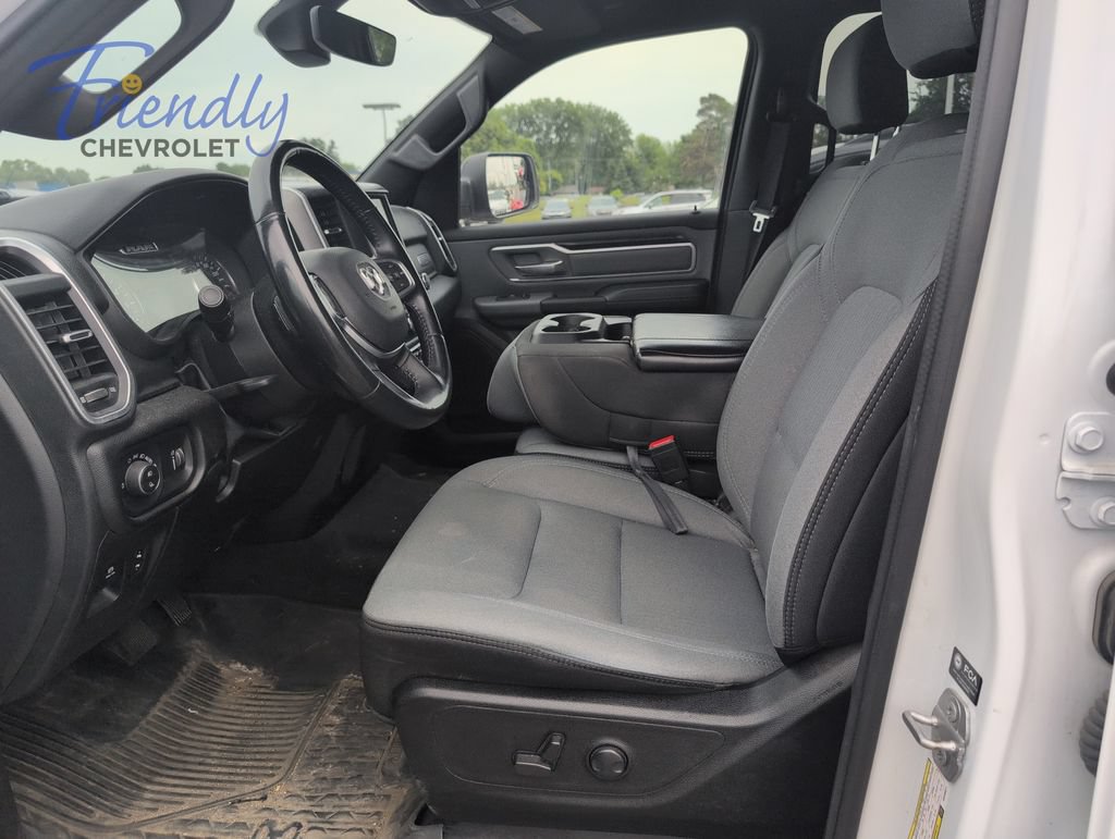 Used 2022 RAM 1500 Big Horn AWD/4WD image 6