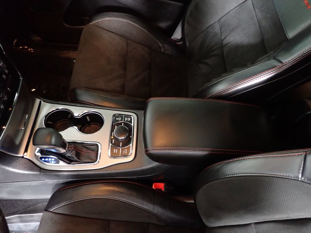Used 2020 Jeep Grand Cherokee Trailhawk AWD/4WD image 35