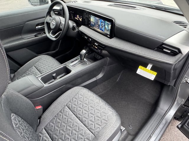 New 2026 Nissan Kicks SV w/ Cold Weather Package image 7